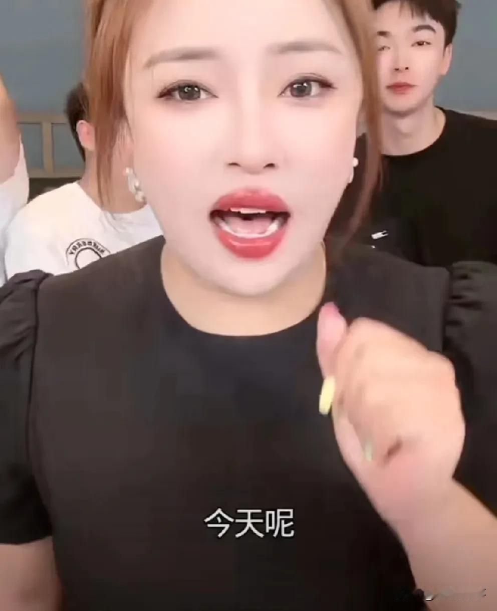 刘小拉回应辛巴8月18日能不能直播，你们不知道的我也不知道！