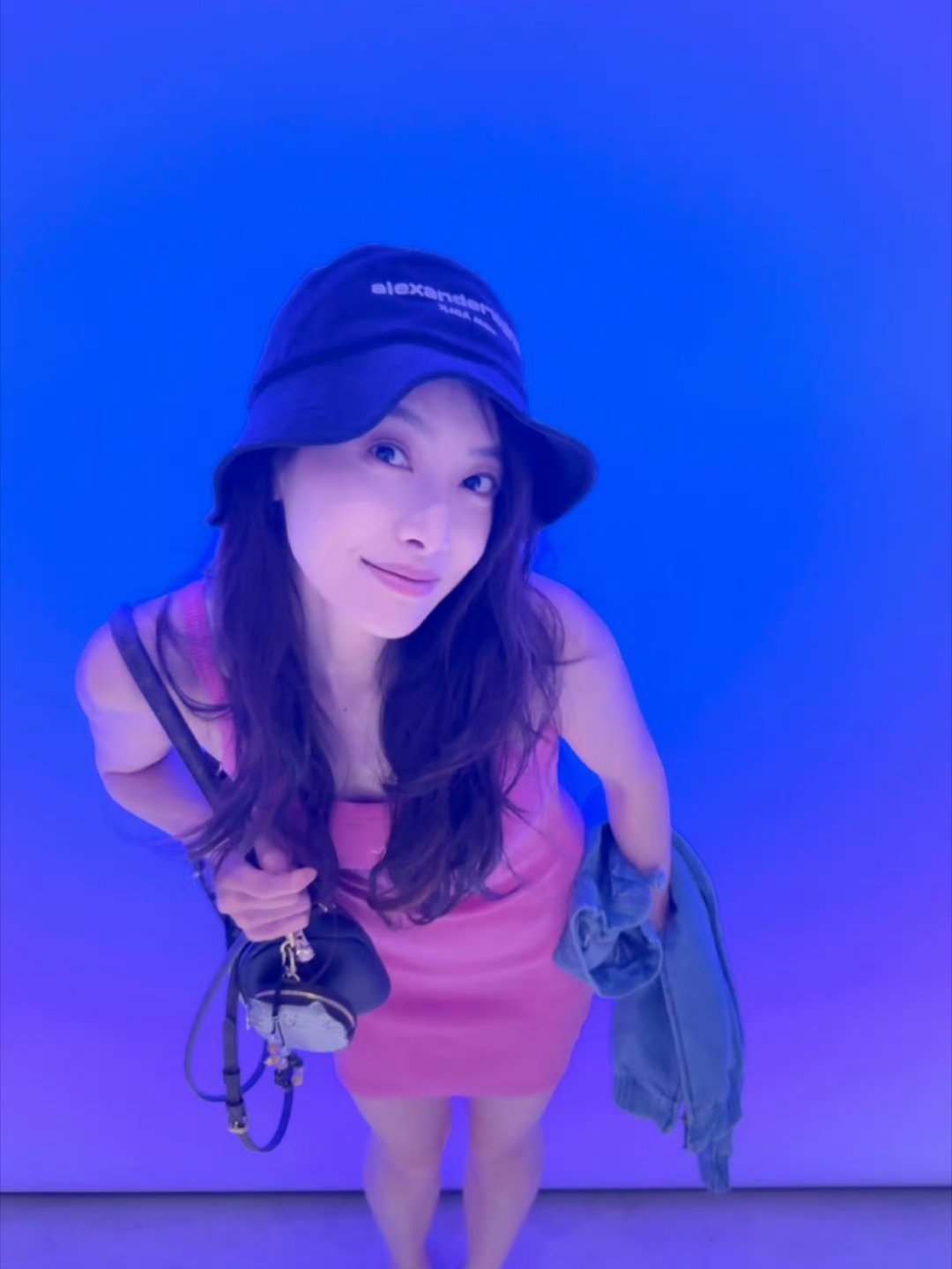 好漂亮的宋茜啊啊啊，紫色确实有韵味，真大美女！[打c