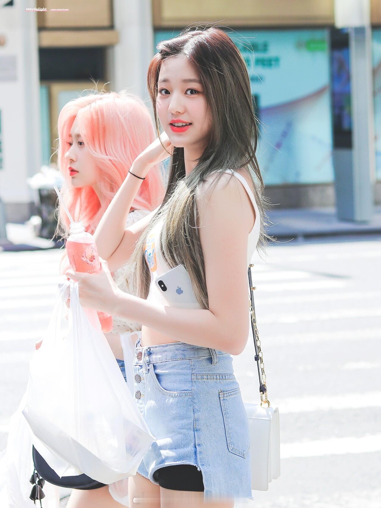 190708纽约街头张元英​​​