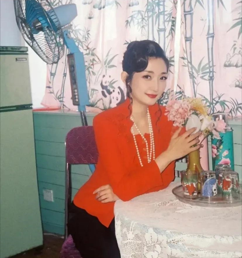看看这个条件，在那会高低得是个明星吧...