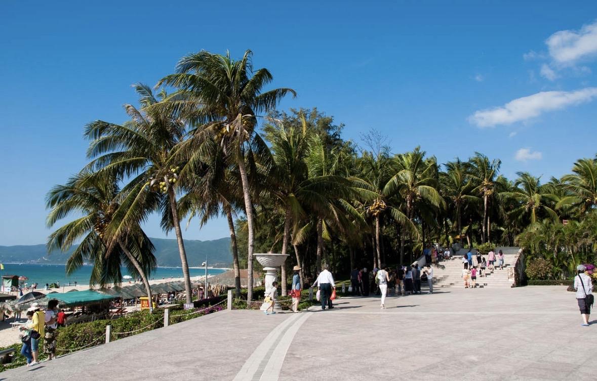 冬季最适合旅居的中国十大城市（按地域分类，兼顾气候与旅居需求）：1.