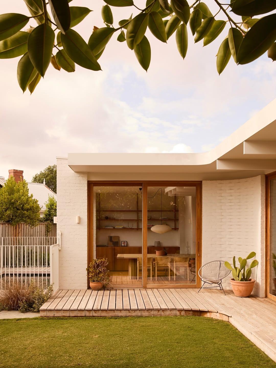 乡间小屋的治愈好像看到了退休生活的样子🥰原木风装修的家,可以有多治愈?家