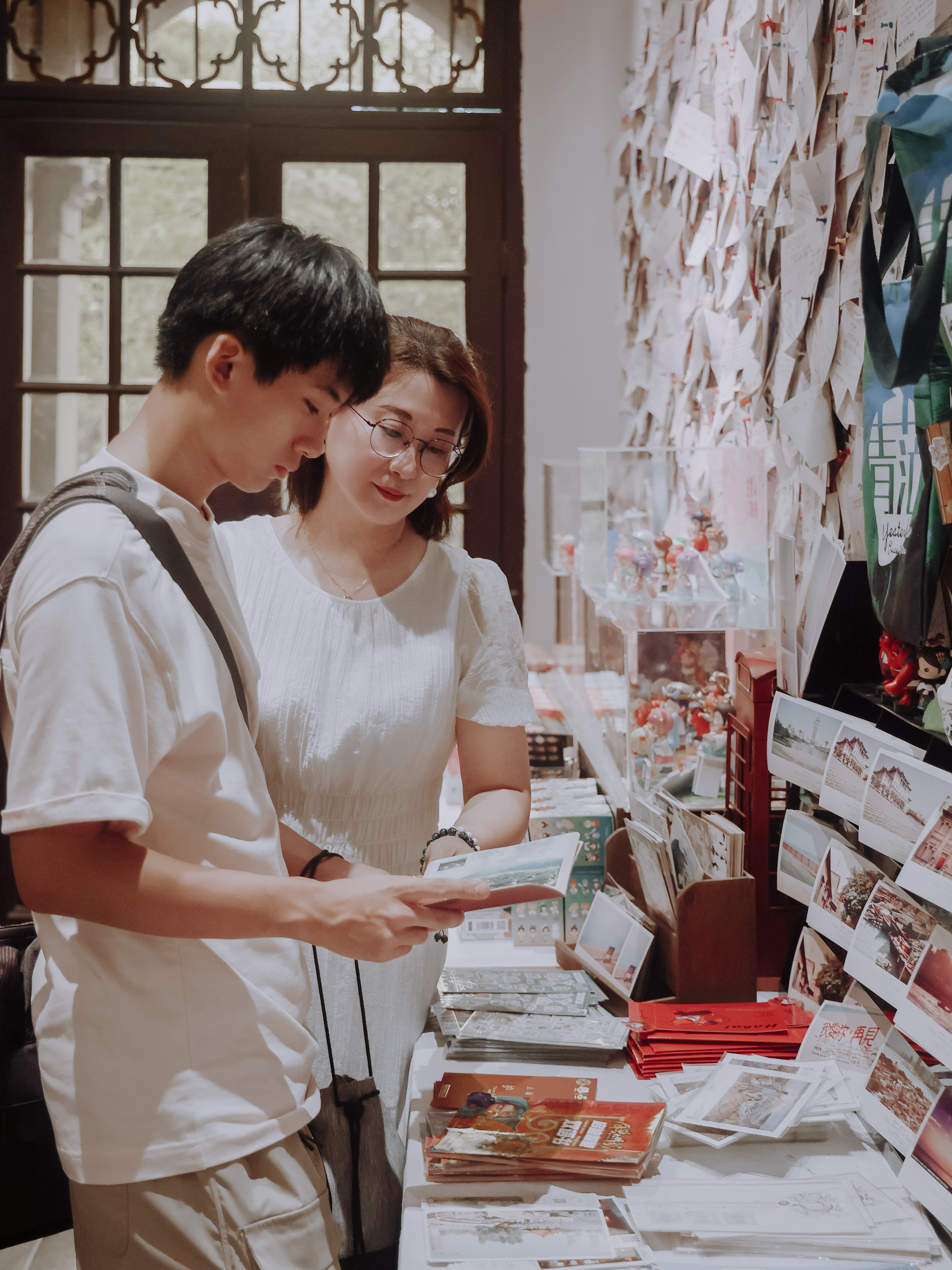 妈妈的哎永不缺席一句轻声的“哎”，是妈妈永远在线的回应。而母亲节的仪式感，是收到