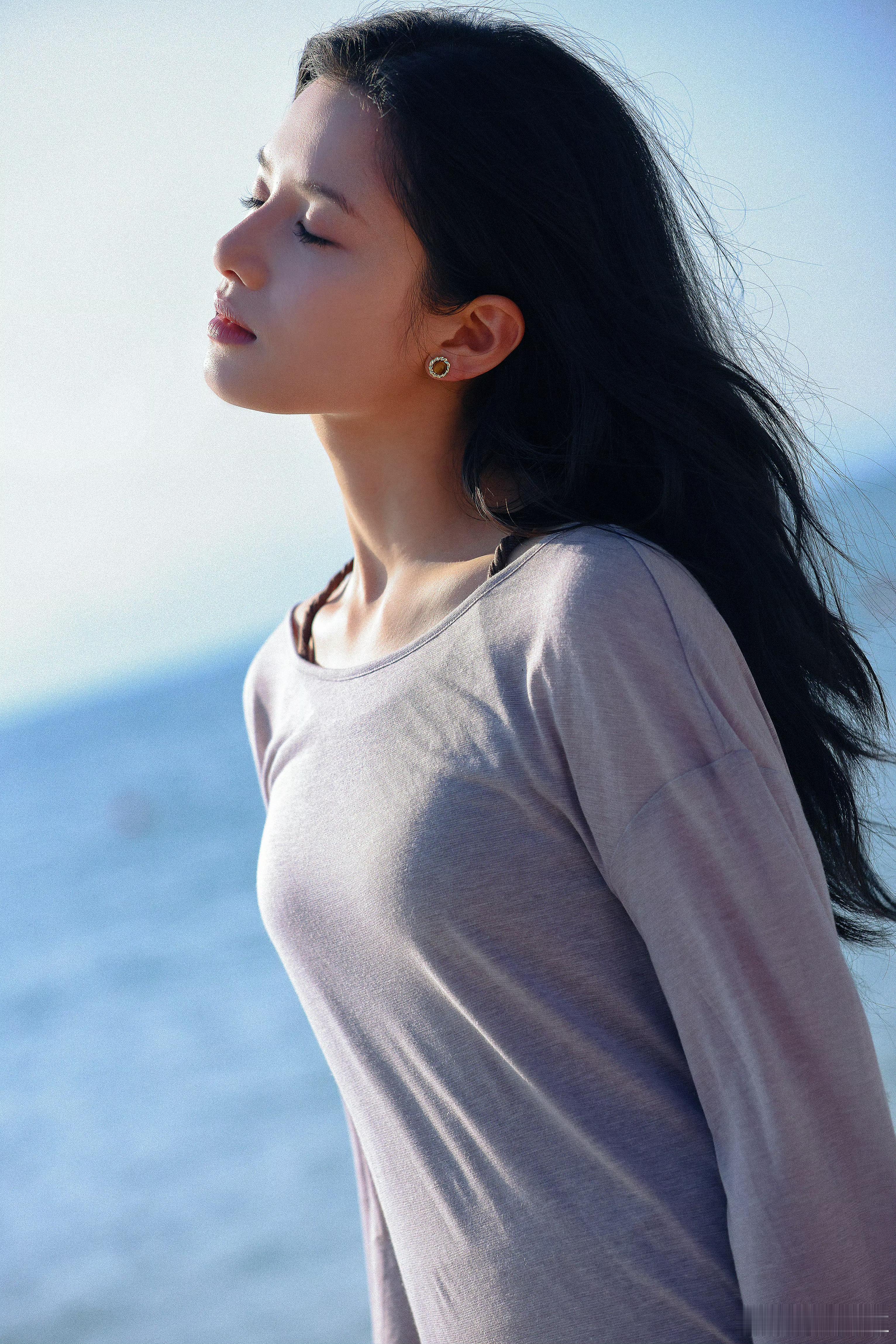 天生长了一张电影女主的脸宋威龙张婧仪七夕海报​​​