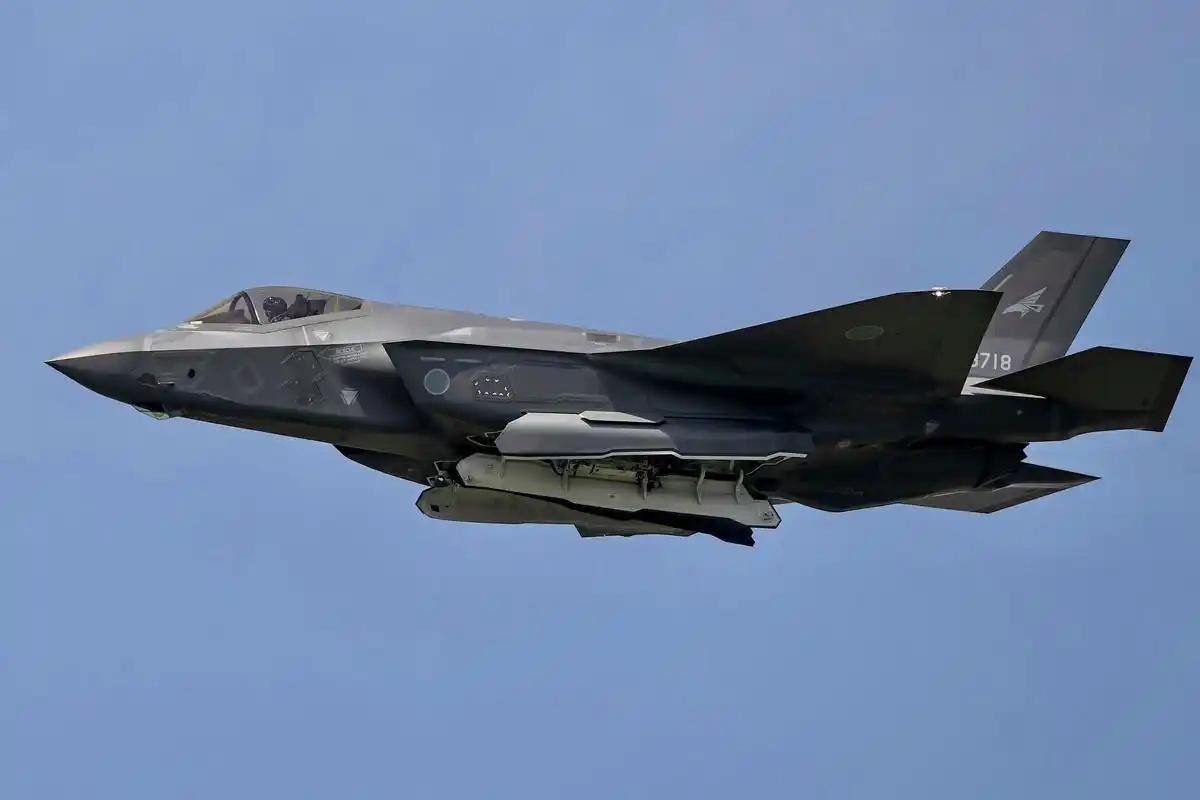 到处耀武扬威的美军，终究被“上天”收拾了！1月16日上午，一则炸裂消息传来：美