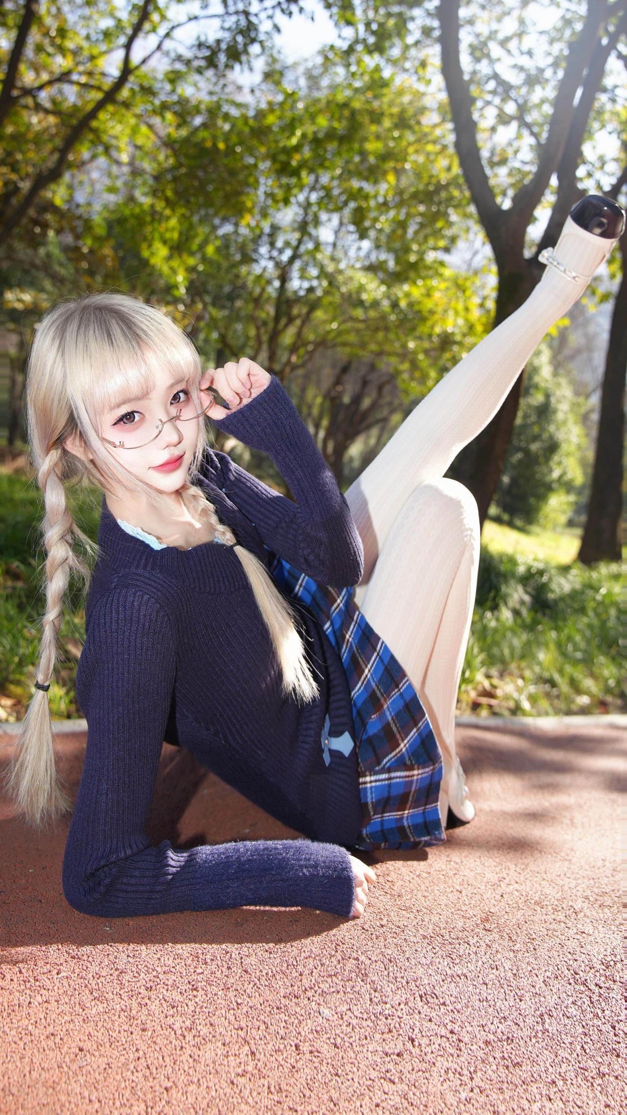 什么样的女孩你看一眼就会心动出门这么穿回头率有点高！