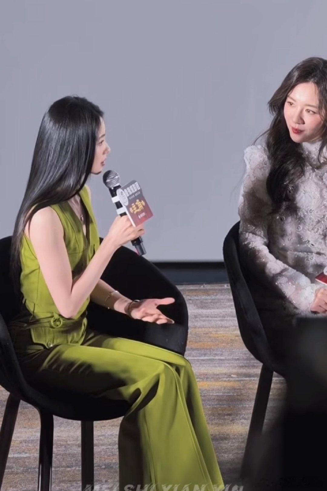 王晓晨演我看刘浩存谁懂这个眼神啊，满眼欣赏还带着满满的疼爱