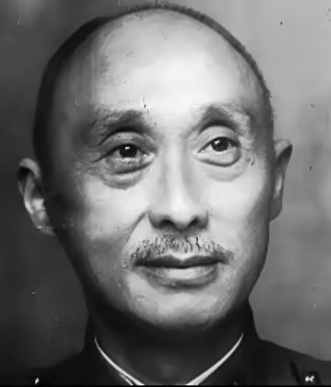 1948年，曾骄横跋扈，开着汽车在大街上奸侮妇女，活生生踢死下属的国军中将王泽浚