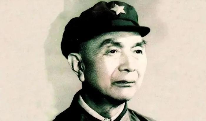 国民党国防部作战厅厅长，中将军衔，黄埔嫡系，陈诚的"十三太保"之一——蒋介石把最