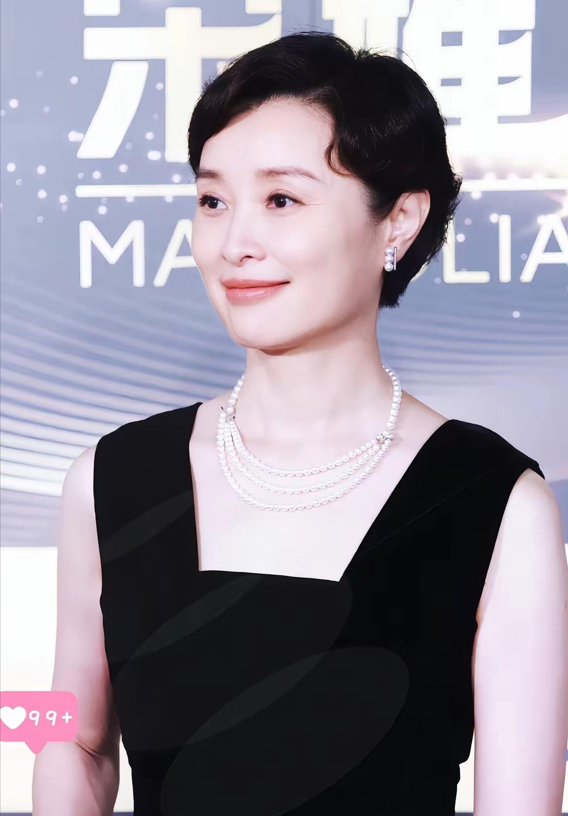 陈建斌没想到蒋勤勤也没想到53岁不婚不育的吴越居然口碑翻转了曾经因为出演《