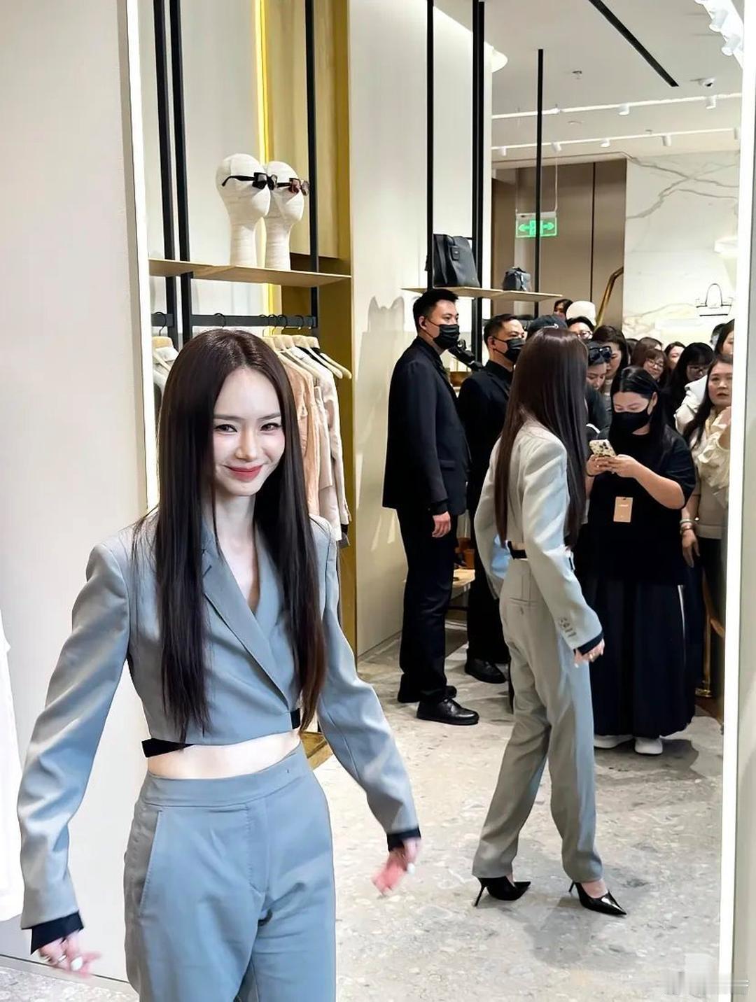 太瘦容易饿出病，身边的人真的没有劝戚薇的吗…