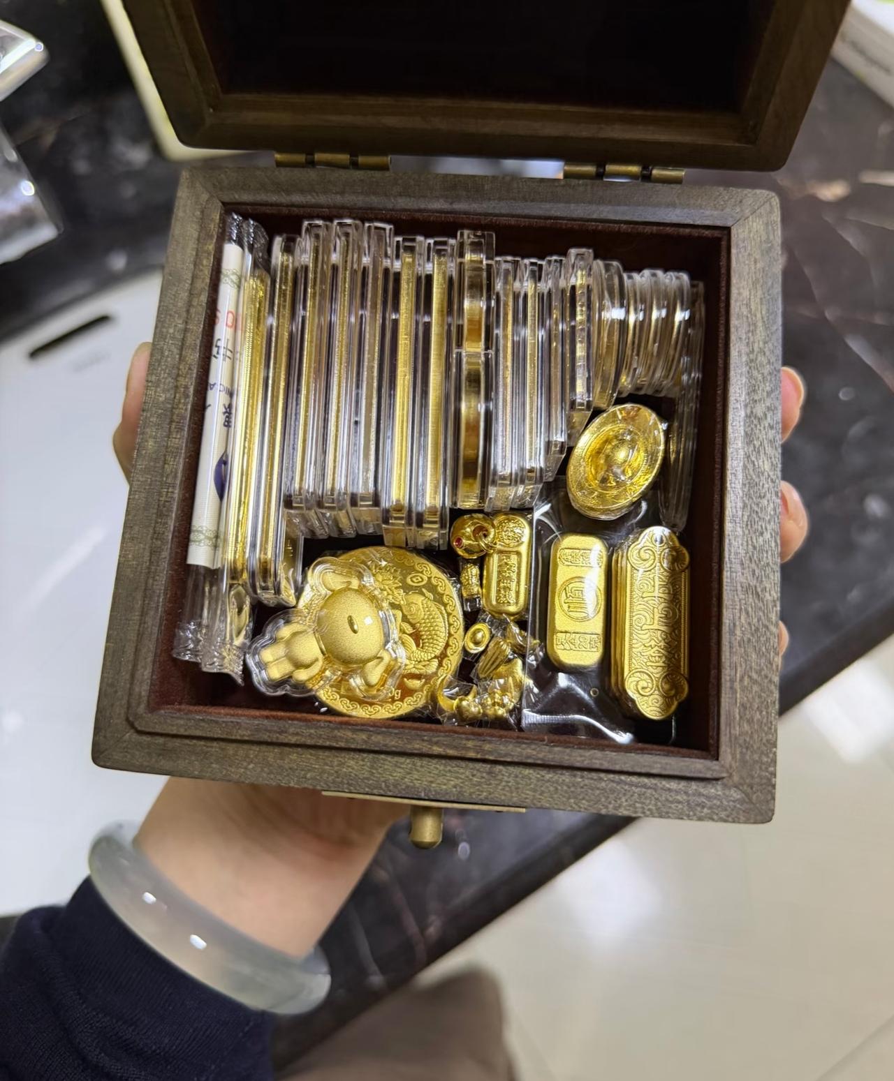 好心提醒一句,如果你手里长期持有黄金,并且数量超过了500克,千万不要在这
