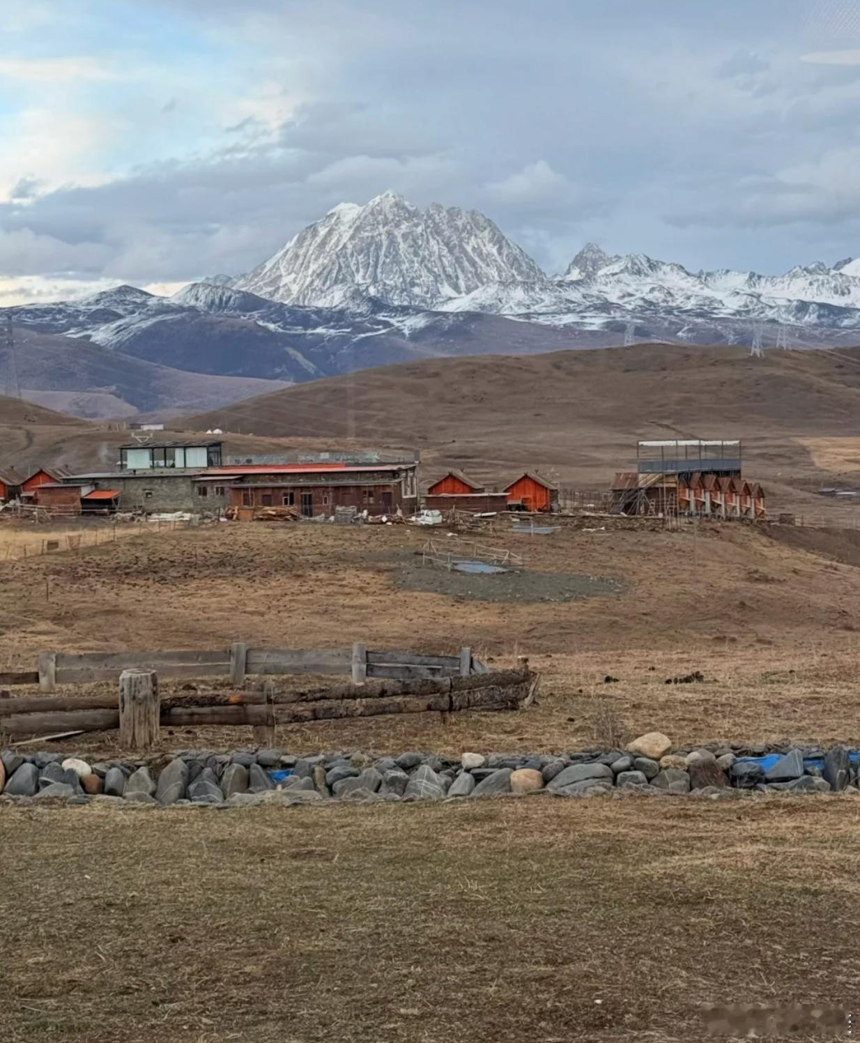 五一自驾哪个省最美五一自驾，我首选必是川西，真不用费脑子做攻略，也没有那种网红