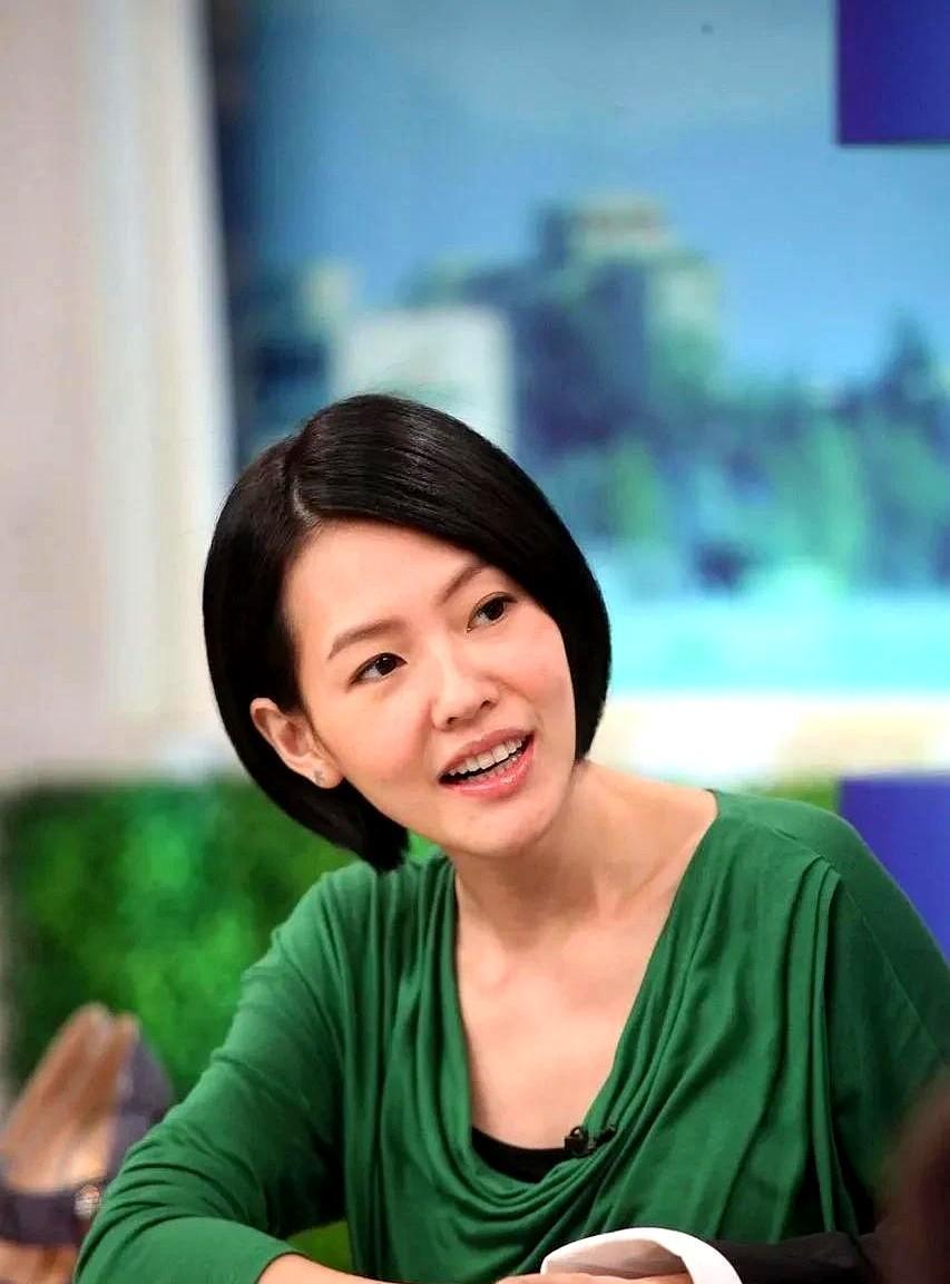 为小S捏了一把汗，可能我们再也看不到她在节目里鬼灵精怪的样子了，因为她只要出来，