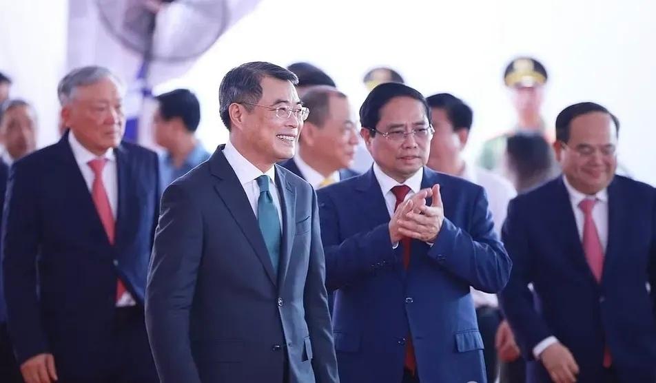 范明政没有做到做成的事情，黎明兴也不一定做得到！范明政任内没有实现10%增长