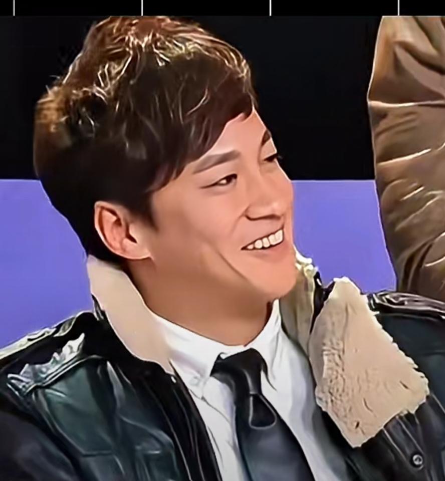 听到陈道明对自己在《楚汉传奇》中的评价，何润东心花怒放！陈道明说，何润东扮演的项