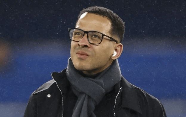 每日电讯报著名记者MattLaw的最新报道，切尔西的目标是在2026年至少引进