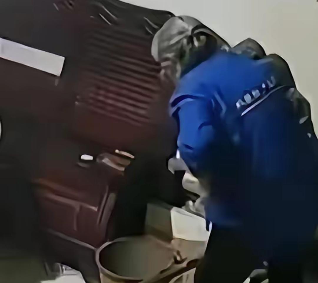几千块能买来体面，却买不来良心。张伟强看到监控画面的那一刻，心里比东北的冬夜还冷