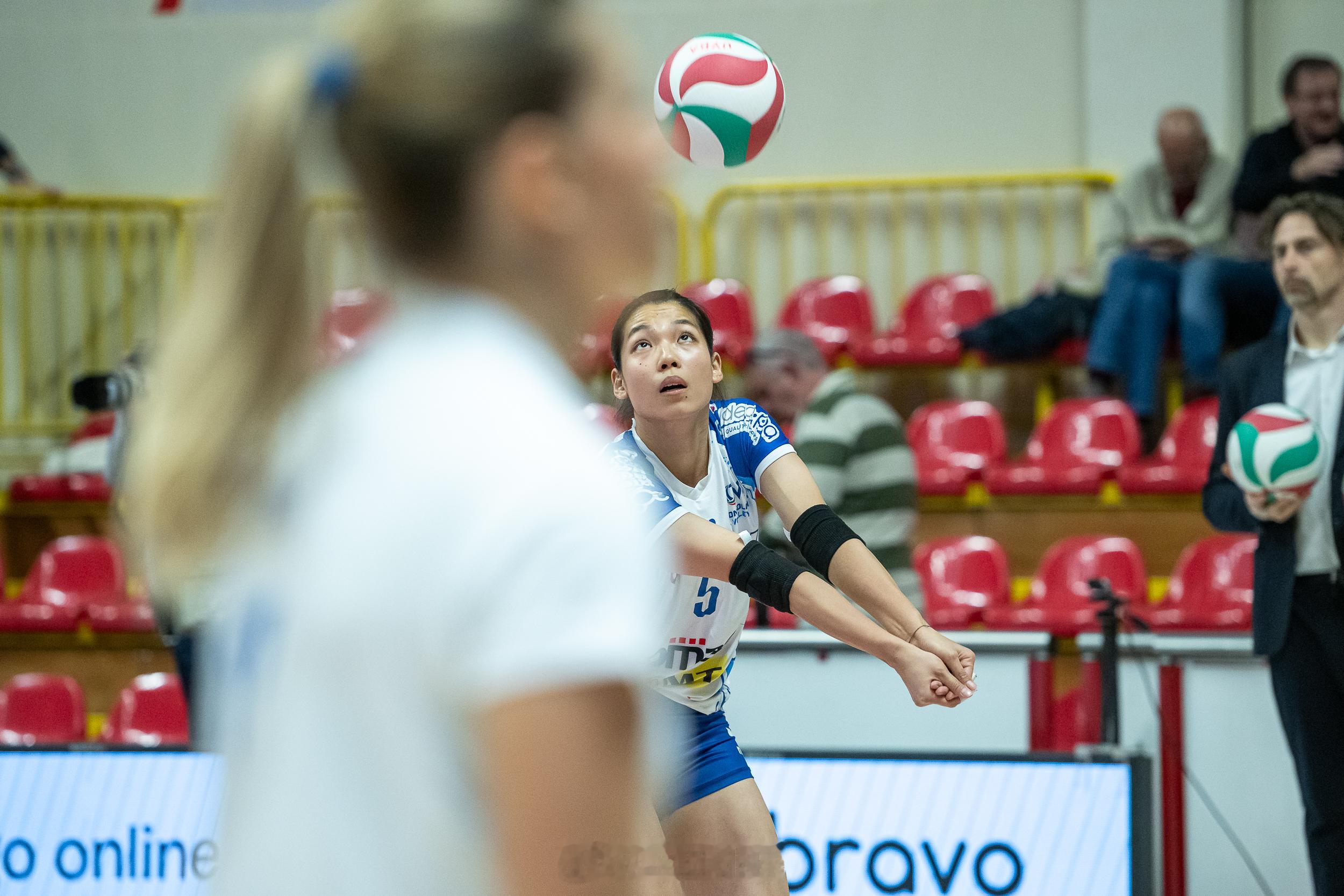 【庄宇珊20分队内最高圣乔瓦尼1比3遭逆转】北京时间12月8日凌晨，2025