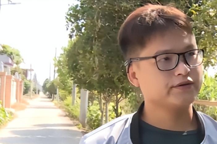 6年前，岳阳男子发现自己被收养的，便和养父母断绝关系，并说：“我为这个家付出了，