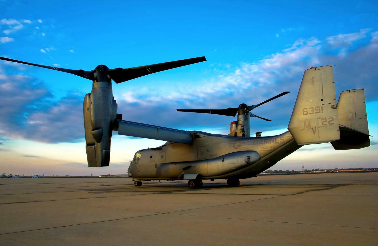 每天认识一件兵器美国V-22“鱼鹰”倾转旋翼机V-22“鱼鹰”（Osprey）