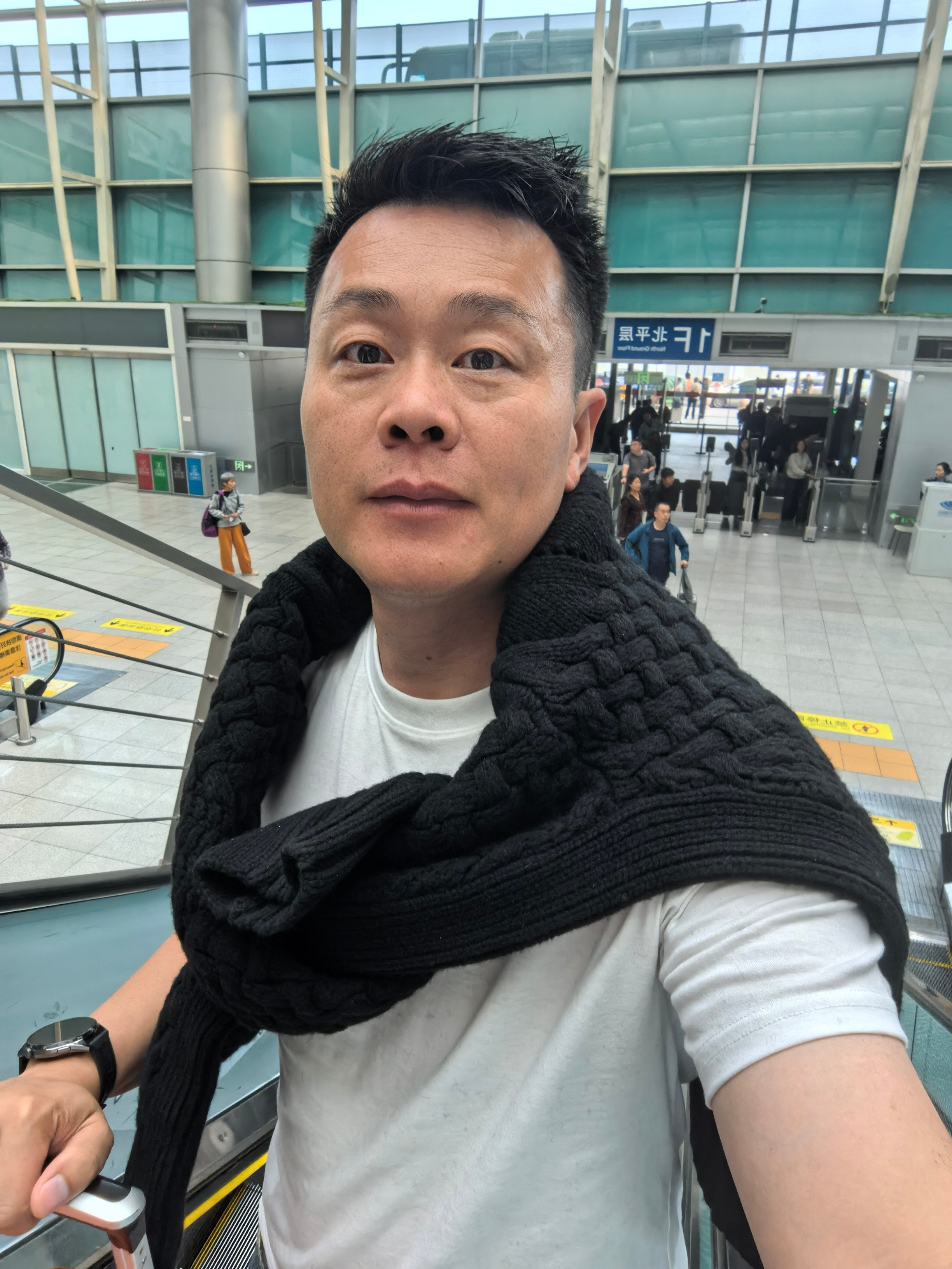 坐了一天高铁，晚上跑了5km​​​