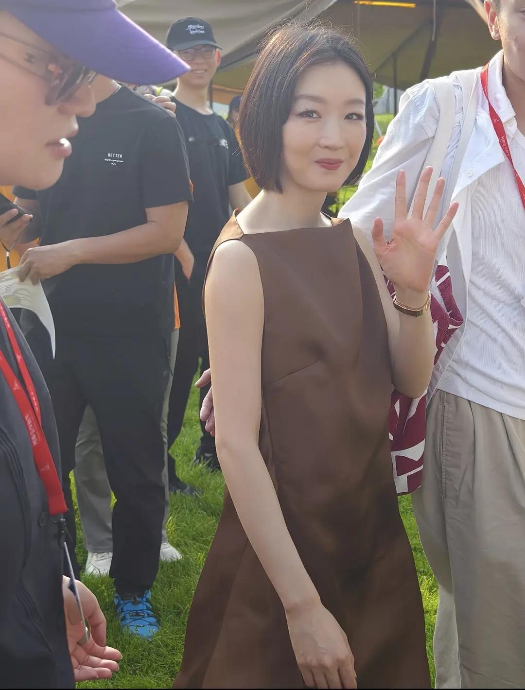周冬雨是不是医美过度了可以认人的程度