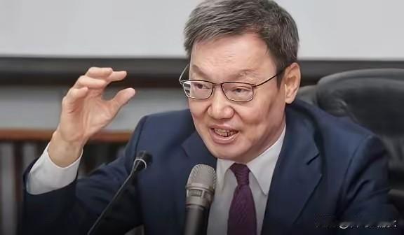 马英九前智囊、“国安会”前秘书长苏起对台海局势作出三大判断：一、今天台湾的变局绝