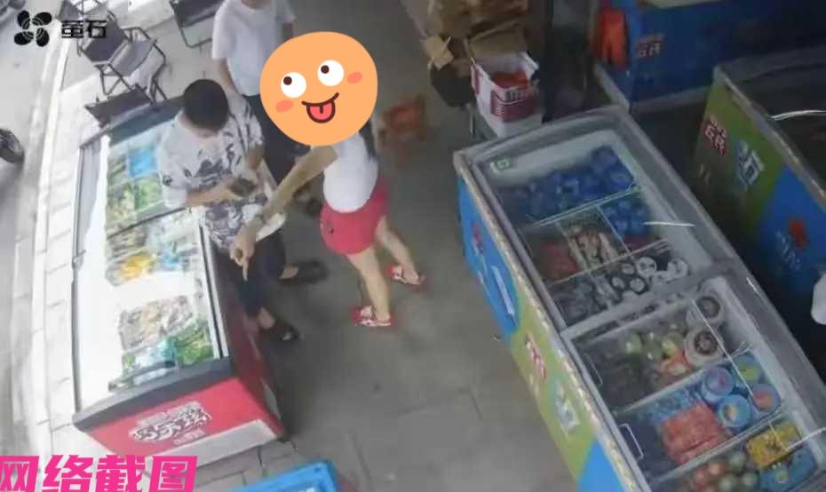 湖南有男子因在店内看到旁边店里有人吃饭还喝了酒，随后还开车离人，男子担心酒驾会出