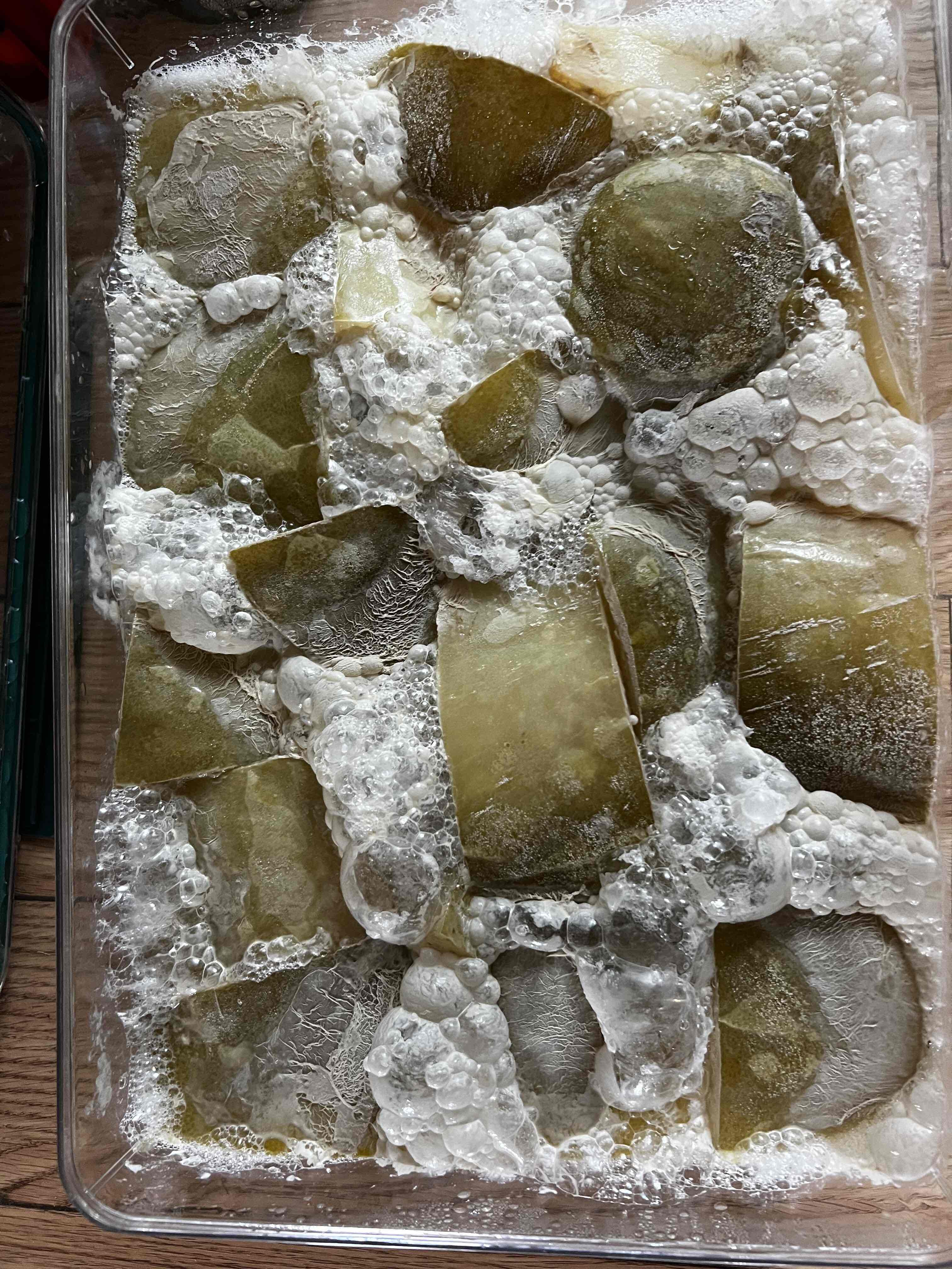 这诱人的美食佳肴源自哪里？有知道叫什么的吗？