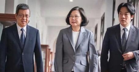 陈星莺说统一，他们还提出台湾“保留军队、制度不变”的设想，实际上这是中国大陆四十