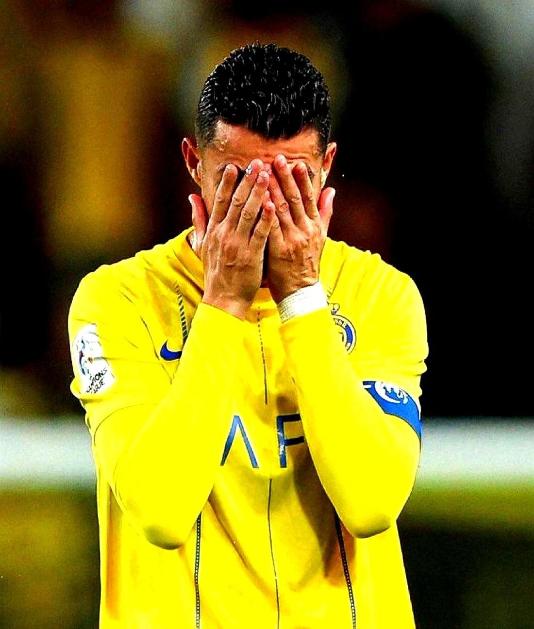 C罗进35球，队还是没金牌。球进了，奖杯没来。沙特砸钱请他当门面，可他还能踢