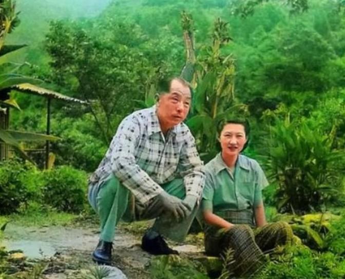 1962年的一天，张学良的软禁生活突然有了变化。看守他25年的特务队长刘乙