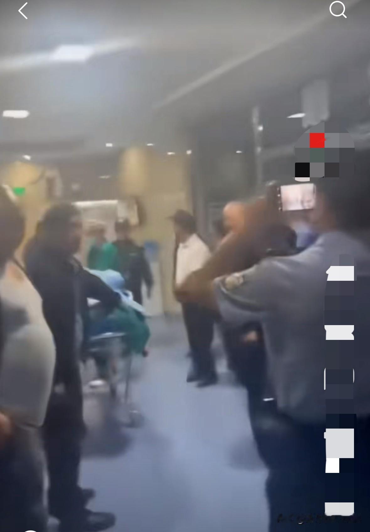 患者已经死亡好几个小时了，医院通知家属交5万块钱的转院费！家属无奈，只好报警处