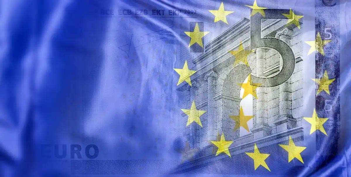 好家伙！欧盟通过AI人脸识别禁令，2025年12月2日。欧洲人这次真“刚