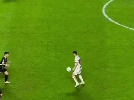 躺下瞬间引爆爆笑神转折：倒霉事全找他