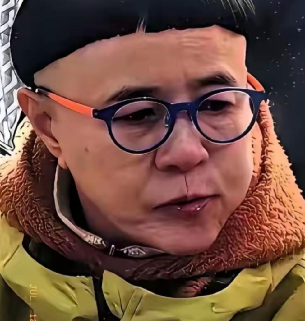 年近六旬的刘纯燕，即是大家所熟悉的金龟子，每个月拿着八千九百的退休金，每隔二十天