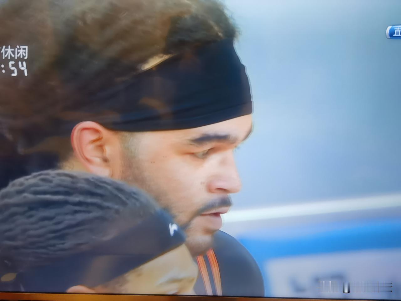 山东高速大外援琼斯，千呼万唤始出来！在俱乐部杯3、4名的决赛中，山东高速男篮对阵