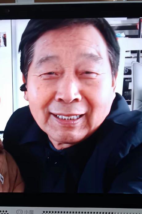 郭希宽走了，却依旧没有堵住网暴者的嘴巴，还有人继续添一把火烧，人性的恶演绎的淋漓