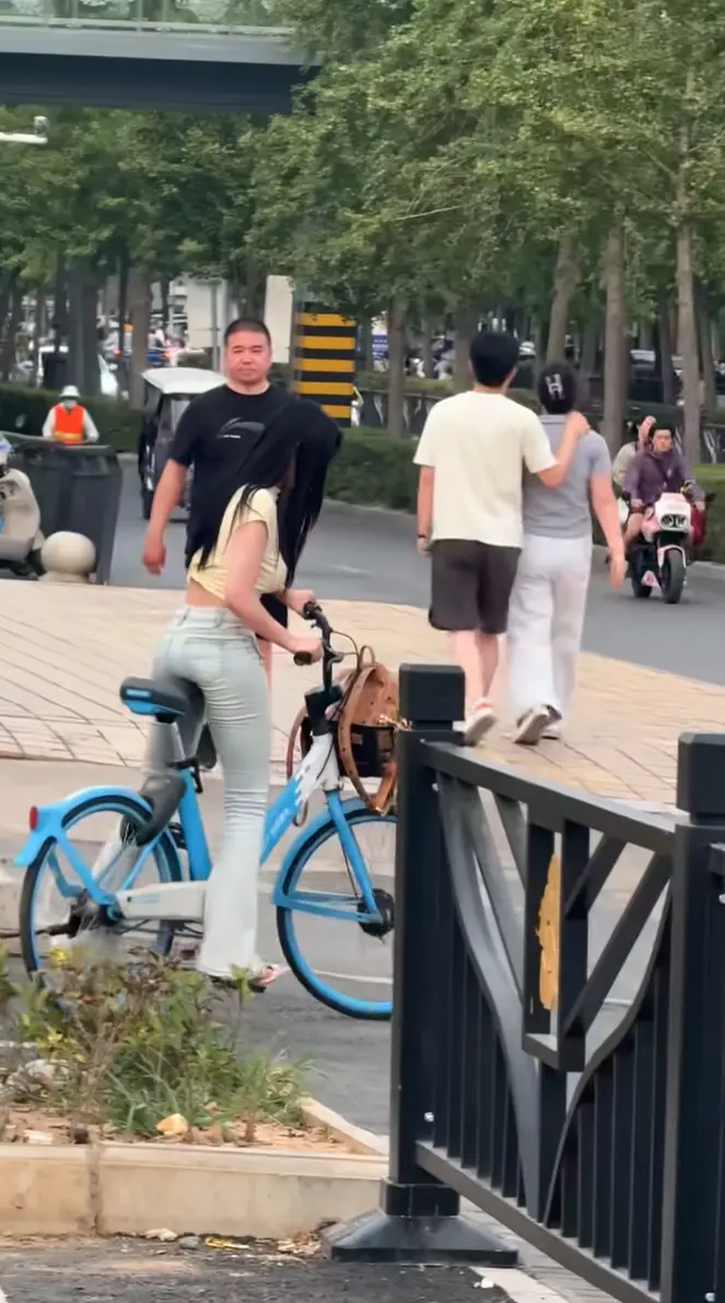 是不是不会调高度，很少骑吧