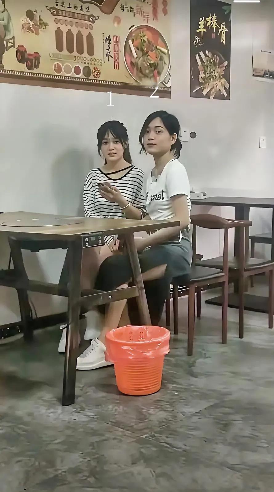 急！吃饭遇到这种情况，你们会怎么做？求大神指点！谢谢！[祈祷]