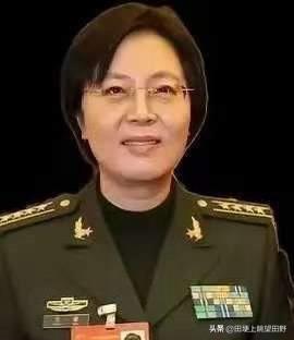 7月16日国务院的一纸任免，让不少人悬着的心彻底踏实了。58岁的陈薇正式出任