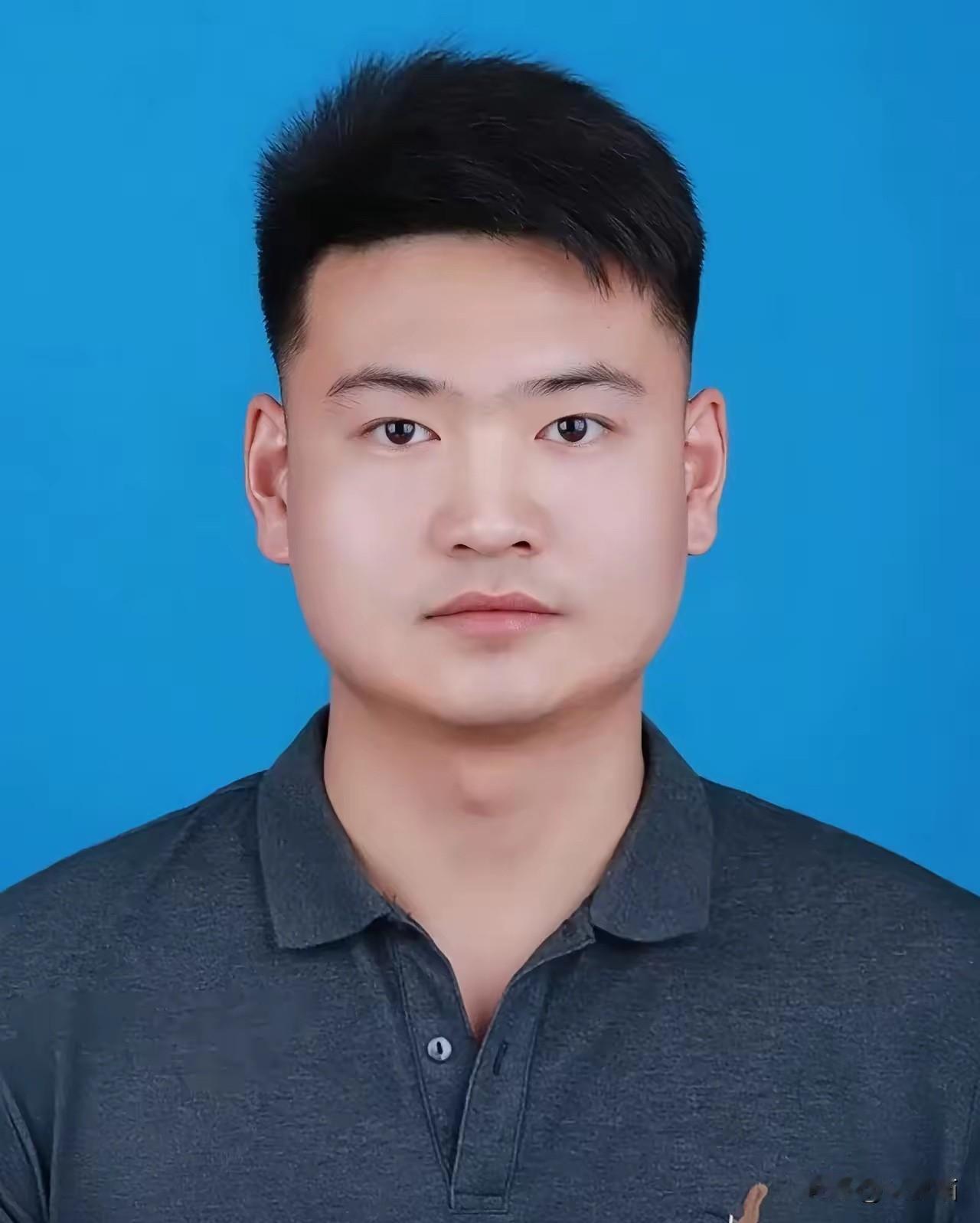 汉中那个30多岁的村主任李杨，再也回不来了。8月1号晚上，他去村里通知大伙