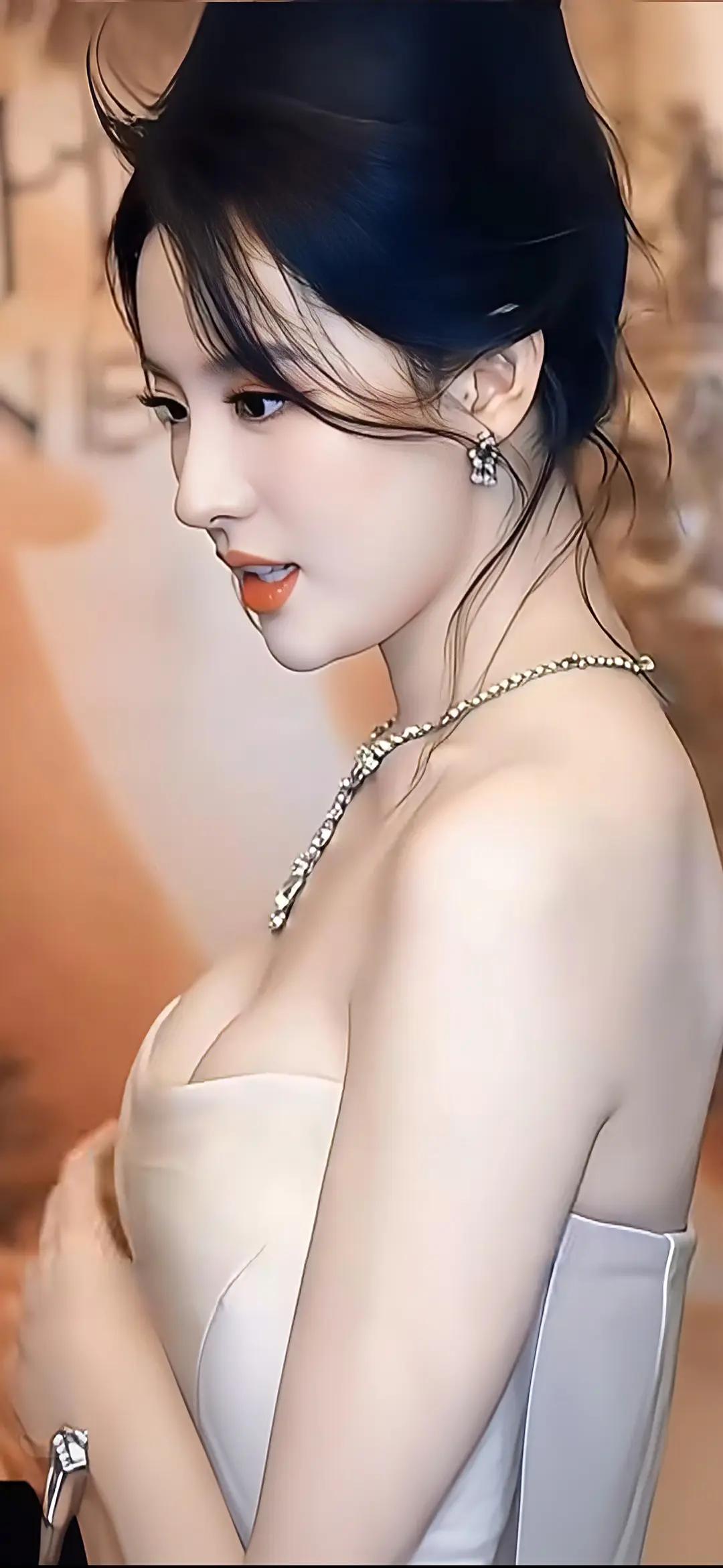 上联：竹影轻摇唤风来，下联：临窗把酒听雨声。