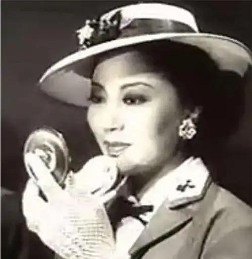 1949年，一对特务姐妹潜伏在上海，我党搜寻6年也没有抓到，然而，6年后才发现，