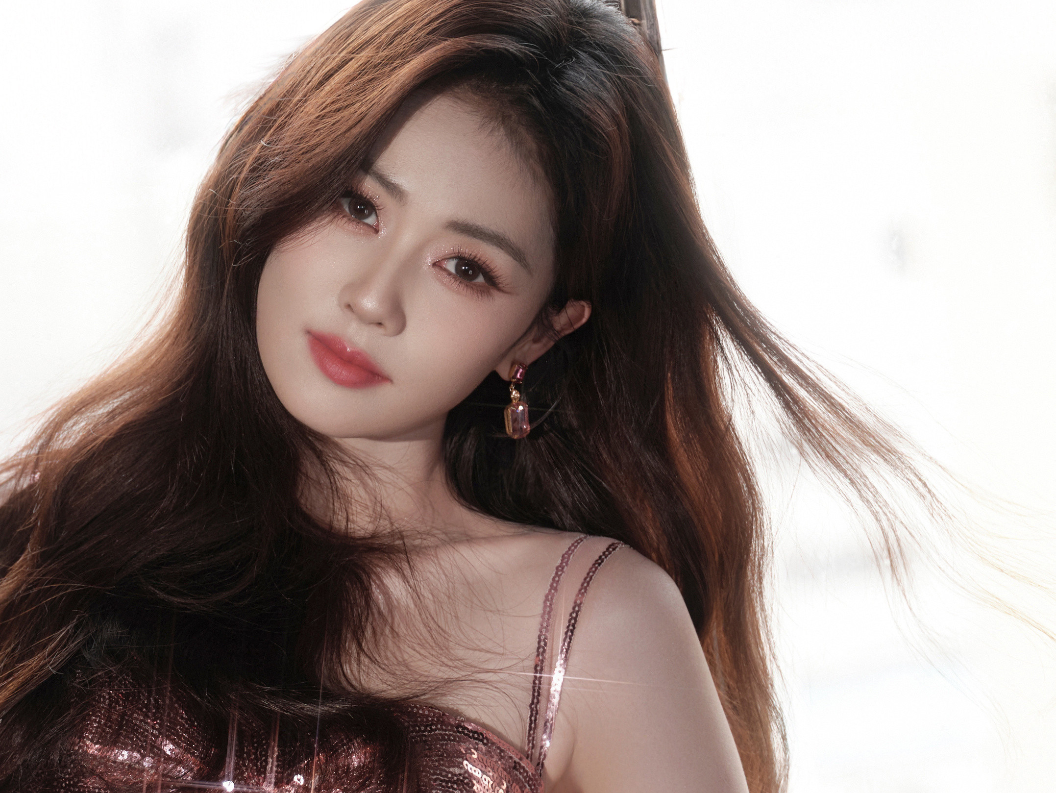 林玉芬心疼白鹿白鹿是真滴美为什么要抹黑