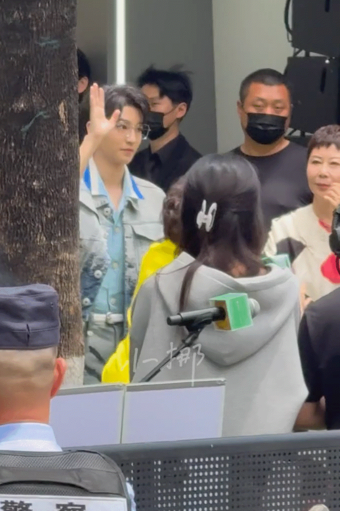 王俊凯：任何人没跟我打到招呼我都会伤心🥺​​​
