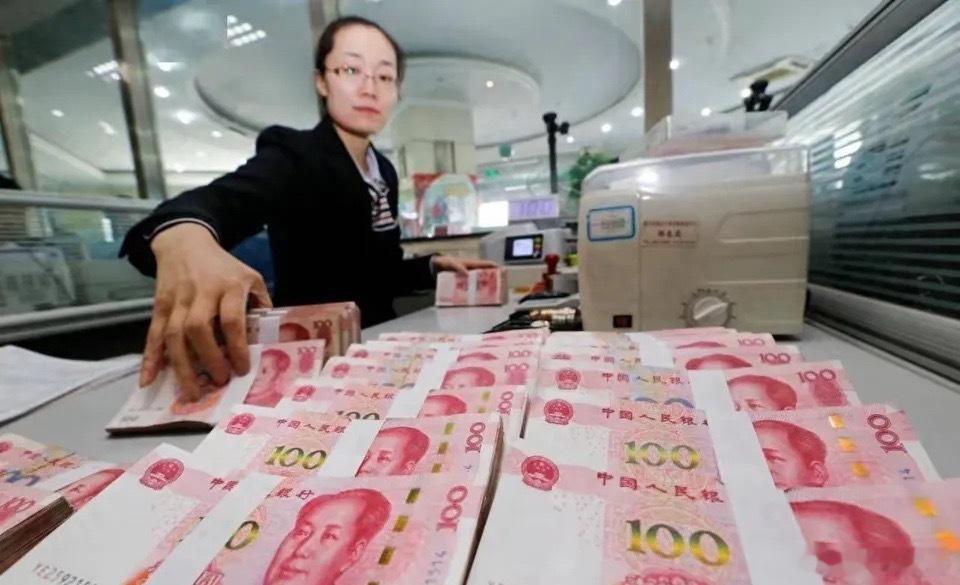 欧洲央行如期加息25个基点，存款机制利率从2.25%升至2.5%，主要再融资利率