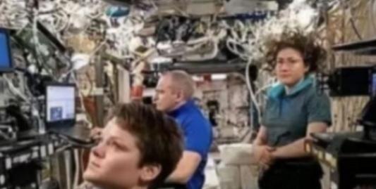 为什么大家都不提中国空间站了？因为没脸提，跟国际空间站差距太大！中国空间站可