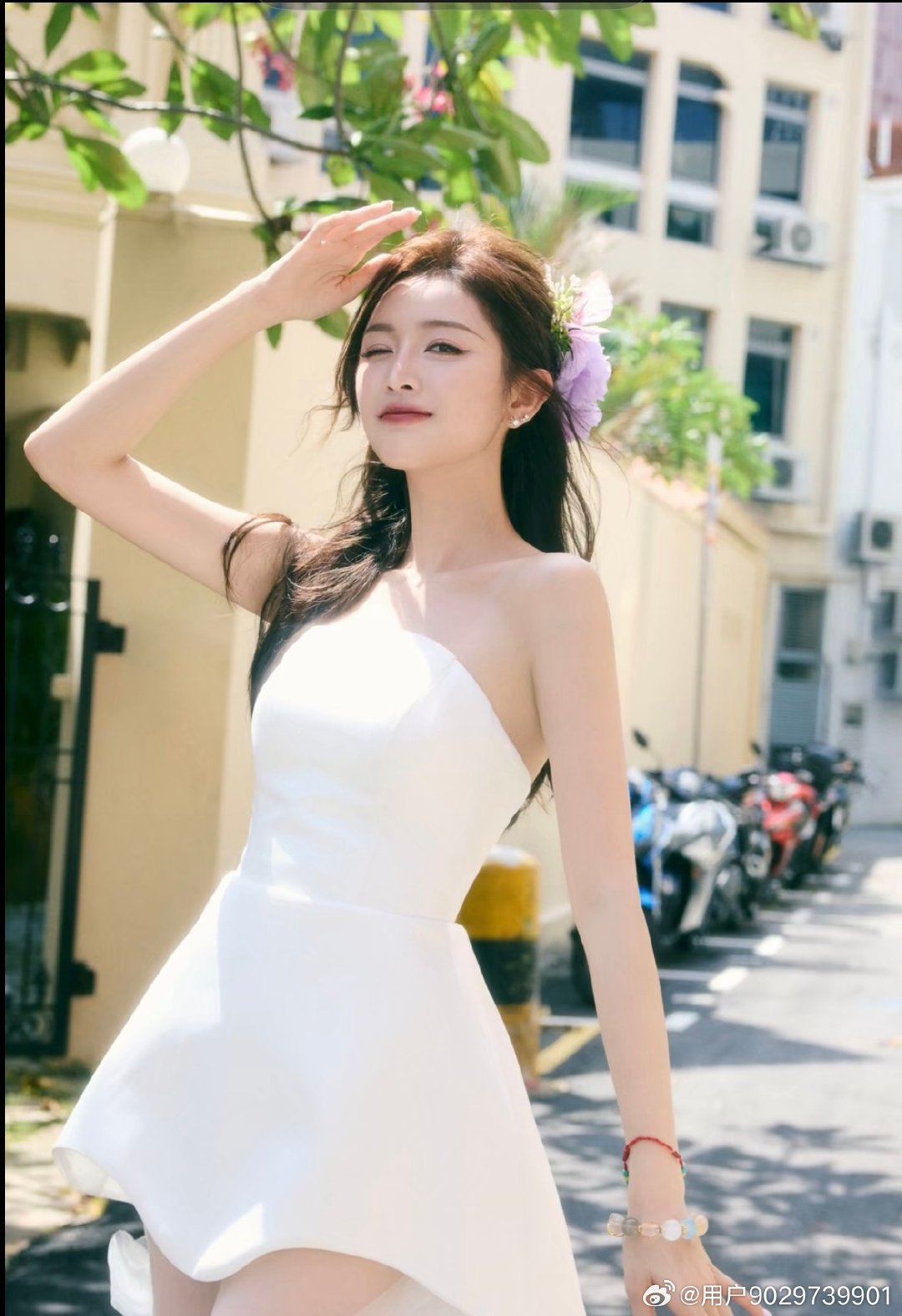 #吴宣仪#初次见面的时候是浪姐，当时觉得你很厉害，就喜欢了，希望你能在舞台上闪闪发光​